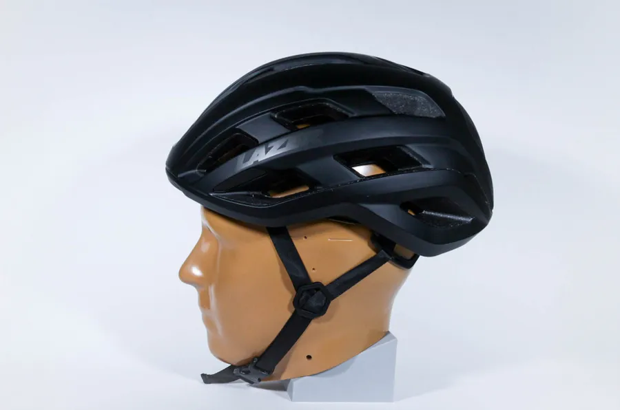 Lazer Strada KinetiCore